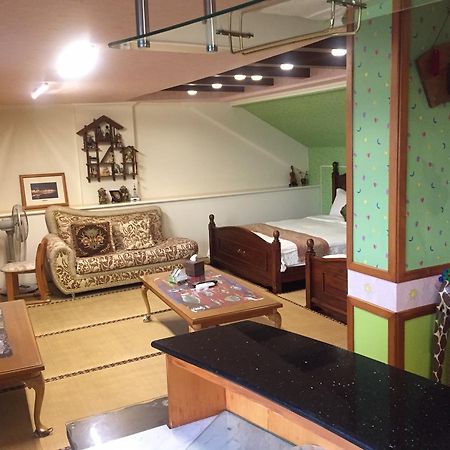 Ocean Deep Hostel Тоучэн Экстерьер фото